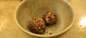 Special dinner : Mignardise sucrée : Truffe maison chocolat praliné at the friendly kitchen in Paris