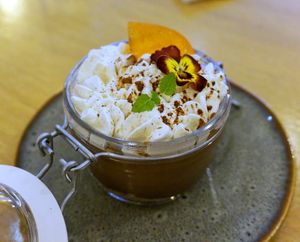 Comme un chocolat chaud (winter 2023 menu) at the friendly kitchen in Paris