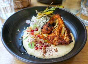 Chou-fleur rôti à la harissa et sirop d'agave (spring 2023) at the friendly kitchen in Paris