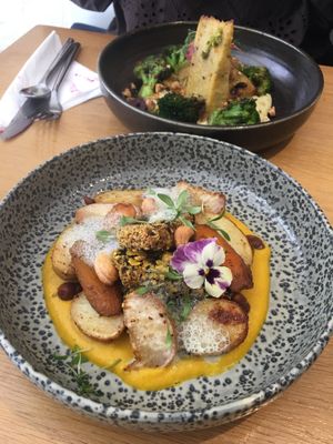 Main dishes  at the friendly kitchen in Paris