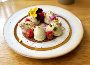 Tartelette framboise & pistache at the friendly kitchen in Paris