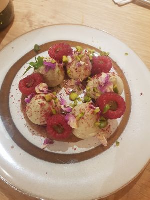  at the friendly kitchen in Paris