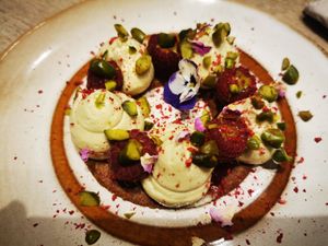 Pistache framboise at the friendly kitchen in Paris