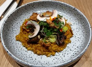 Risotto de petite épeautre à la crème de poivrons confits at the friendly kitchen in Paris
