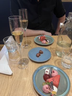 The dessert and champagne at the end of the Menu Découverte (winter menu).  at the friendly kitchen in Paris