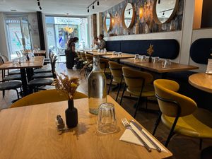 Dining room at the friendly kitchen in Paris