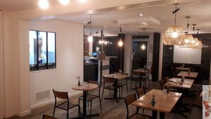 30 seats at the friendly kitchen in Paris