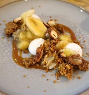 Banoffee destructuré (special brunch feat. Willy Berton) at the friendly kitchen in Paris