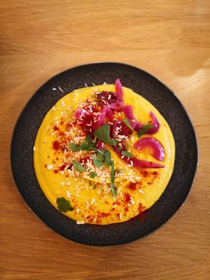 Hummus coco at the friendly kitchen in Paris