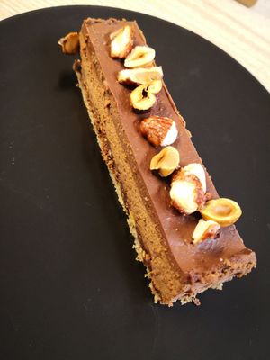 Entremet chocolat noisette at the friendly kitchen in Paris