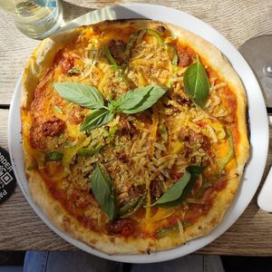 Lovely Rosa Piccante at The White Rabbit in Oxford