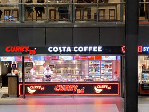 store front at Curry 36 - Hauptbahnhof in Berlin