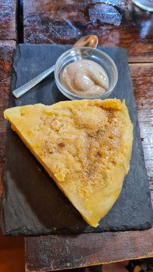 Sorpresa de tortilla at A Raices in Gran Canaria