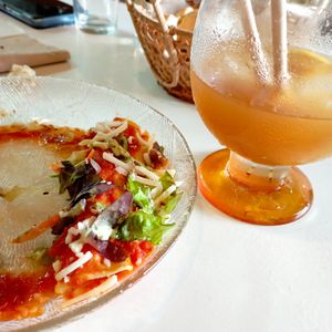 Jackfruit tacos and ginger lemonade 🍋💛 at A Raices in Gran Canaria