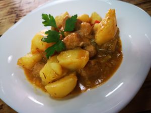 Estofado de salchichas 😍 at A Raices in Gran Canaria