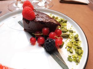 Vegan cheesecake at Nirvana Kitchen in Leuven