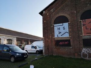 Outside entry at Nirvana Kitchen in Leuven