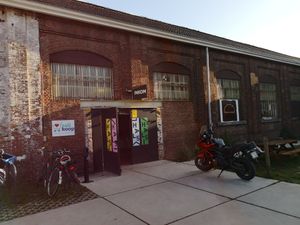 Entry front at Nirvana Kitchen in Leuven