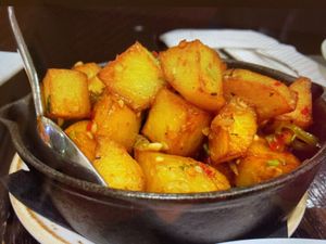 Batata harra at Mezzet in East Molesey
