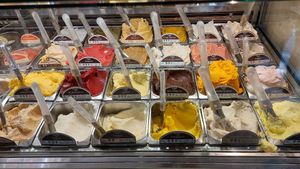 Selection of vegan ice creams at Gelateria Del Biondo in Brescia