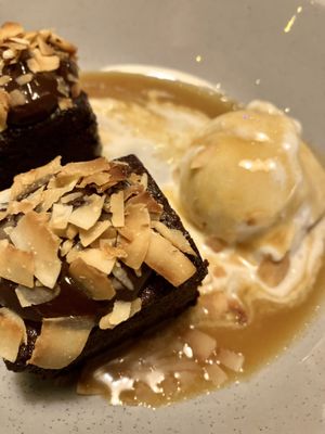 5-spice brownie  at Calle Rey in Newtown