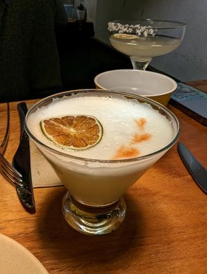 Pisco Sour 🍸 at Calle Rey in Newtown