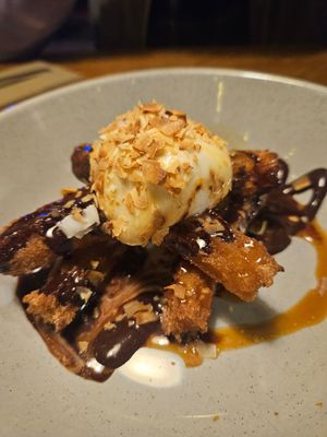  at Calle Rey in Newtown