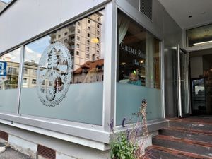 Vue de l'extérieur at Crème Renversante in La Chaux De Fonds