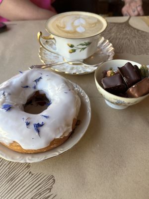   at Crème Renversante in La Chaux De Fonds