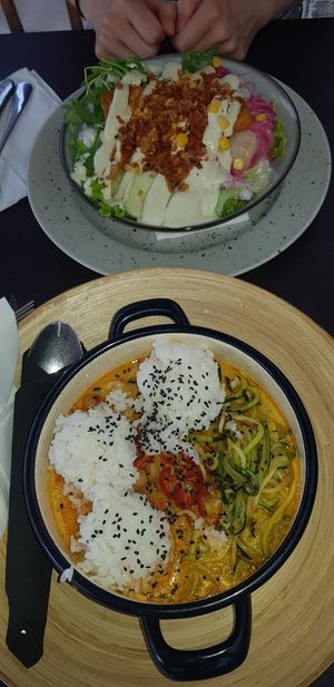 Curry and Don Vegan Bowl at VEG in Split