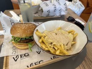 Truffel Fries Burger Menu  at VEG in Split