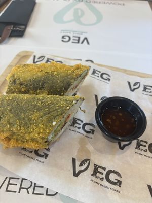 CRISPY "SALMON" SUSHIRITTO - lovely   at VEG in Split