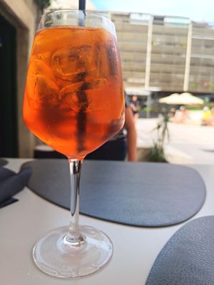 Aperol Spritz at VEG in Split