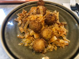 Hot cabbage and tofu fried balls at VEG in Split