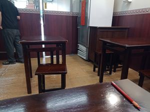 Inside humble but cold thanks to the airco at HéJiā Běi Ān SùShí DiǎnXīn 合家北安素食點心 in Taipei