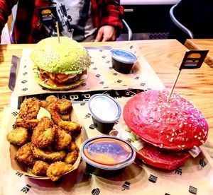 Mexican Mercury Burger & Californian Star Burger / Avocado Fries  at Space Burger in Vienna