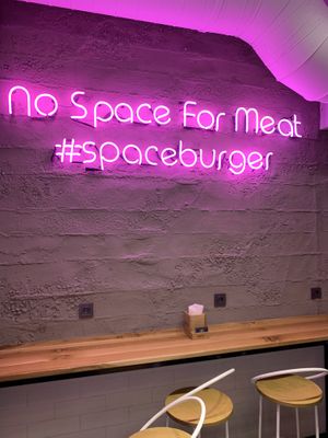 😍 at Space Burger in Vienna