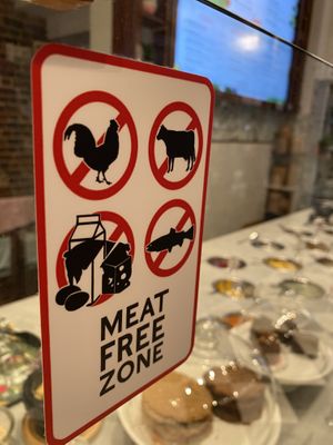 ❤️🥦🍆🥕🌶 at Le Botaniste - Bailli in Brussels