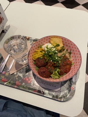 Mediterranean salad  at Le Botaniste - Bailli in Brussels