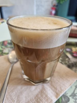 Shroom coffee at Le Botaniste - Bailli in Brussels