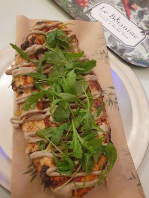 Pizza at Le Botaniste - Bailli in Brussels