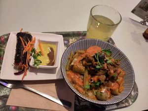 Sushi roll, lemonade, and tajine at Le Botaniste - Bailli in Brussels