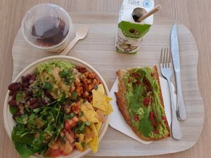 Example of meal at Ici la terre in Bordeaux