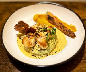  at Le Castelet in Blois