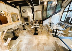  at Le Castelet in Blois