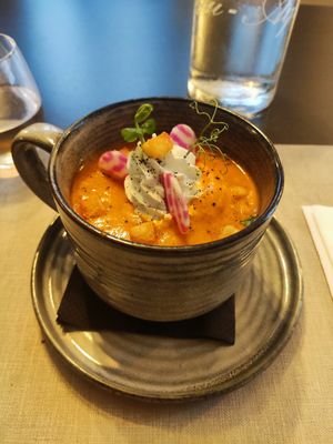 Starter with vegetable cream at Le Castelet in Blois