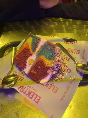 Torta de pride   at Elektra Punk & Food in Bogota