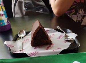 

 at Elektra Punk & Food in Bogota