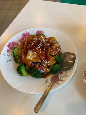 Sesame Chick’n 🥰 at Veggie Lin Garden in Astoria