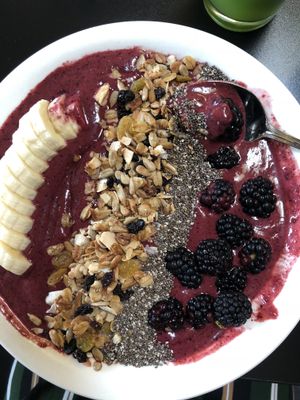 Berry smoothie bowl at Blossoming Lotus - Irvington in Portland
